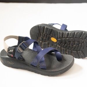 Chaco Custom z/2 sandal sz 9